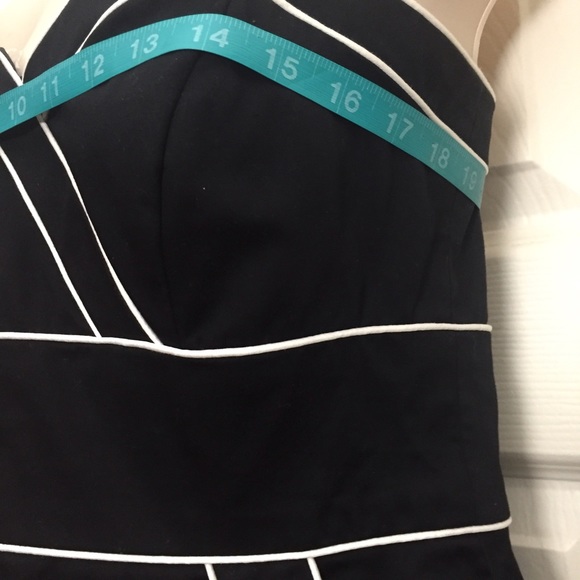 White House Black Market strapless dress - Picture 3 of 5